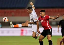 中超冲刺阶段走向成谜，成都蓉城刷新队史纪录，更衣室稳定，球队文化再被提及的简单介绍