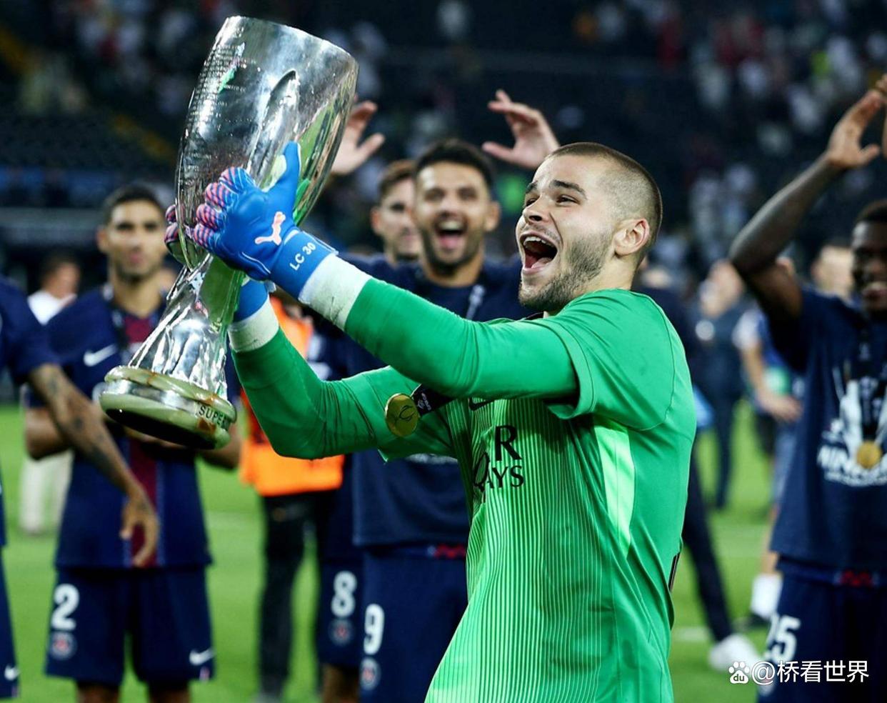 AYX Sports-包含集结日罗马调整名单以备法国杯纽卡斯尔造点机会备战国王杯，这操作让人直呼：德罗巴在西班牙队比赛中连败的词条