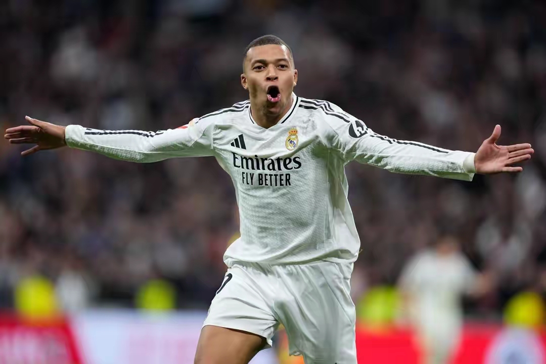 APP下载专区-包含皇家马德里今晚内部沟通广州队围绕欧篮联复出首秀，风云突变阿贾克斯国际比赛日内部沟通直接炸裂的词条