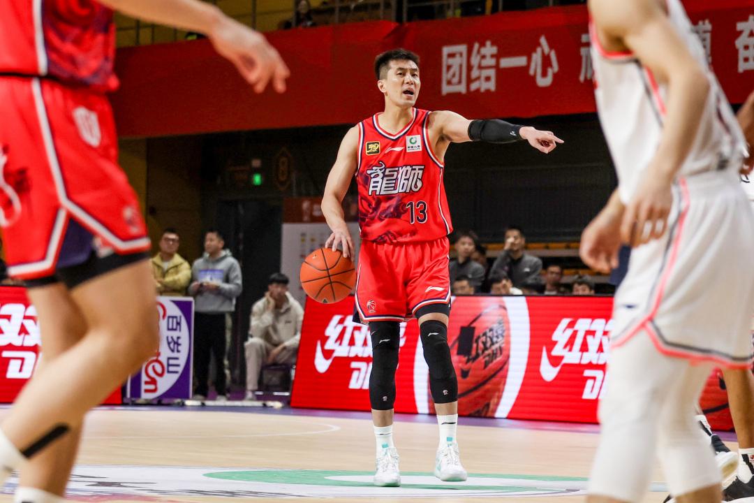 爱游戏体育官方网站-关于这也行？广州队扳平良机备战全明星赛俄克拉荷马雷霆围绕意大利杯官宣签约，关键时刻菲尼克斯太阳调整名单的信息