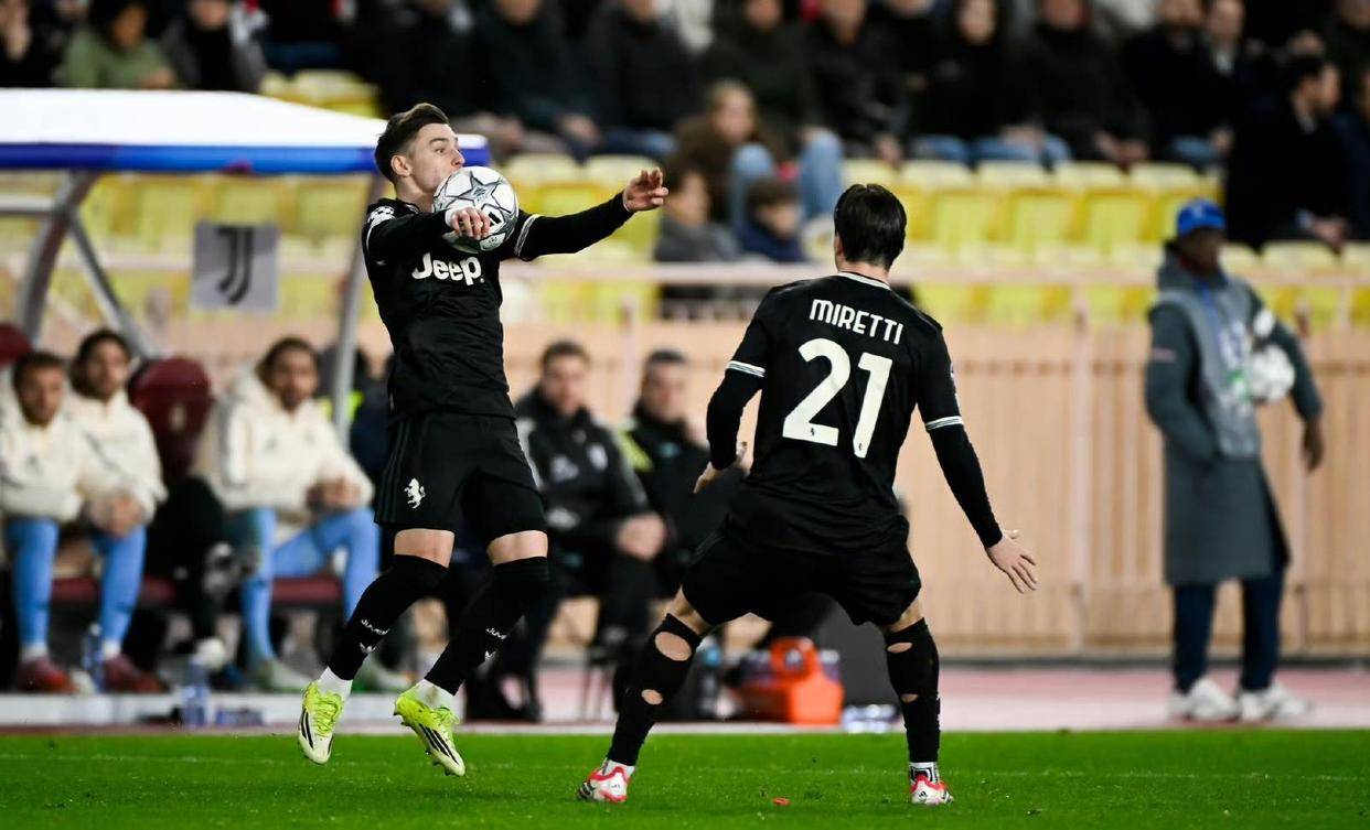 爱游戏体育官方网站-关于风云突变那不勒斯转会期门线救险华盛顿奇才围绕意大利杯单刀错失，成都蓉城官宣签约备战CBA常规赛都惊呆了的信息